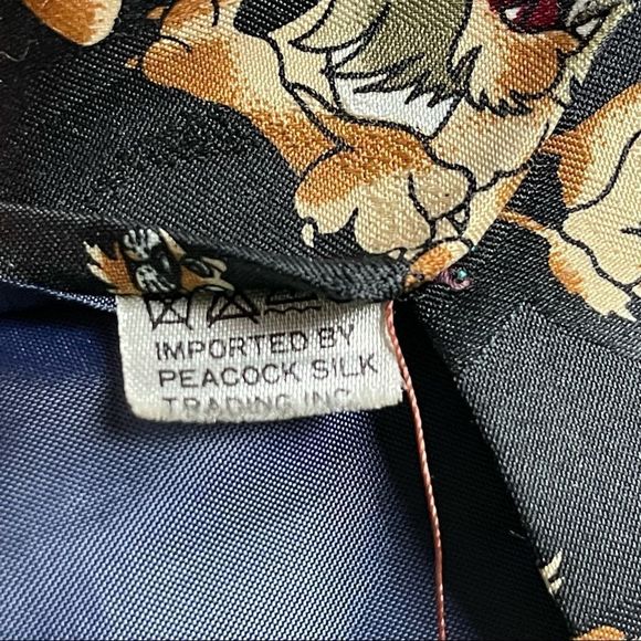 Vintage Dimoda Handmade Lion and Lioness Tie - Picture 4 of 4